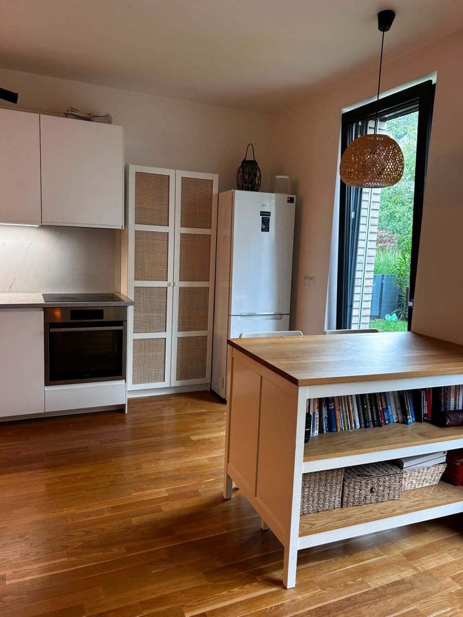 Pronájem bytu 1+kk 1 m², Ke Hřišti, Černošice, Středočeský kraj Pronájem bytu 1+kk 1 m², Ke Hřišti, Černošice, Středočeský kraj