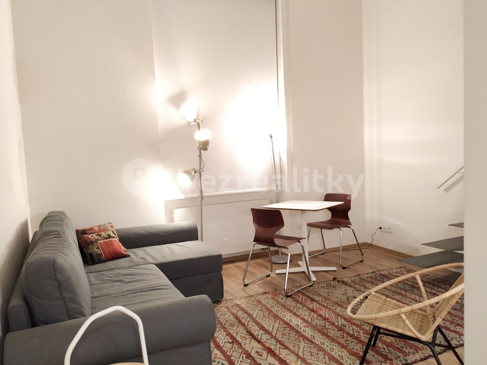 Pronájem bytu 1+kk 38 m², Prvního pluku, Praha, Praha Pronájem bytu 1+kk 38 m², Prvního pluku, Praha, Praha