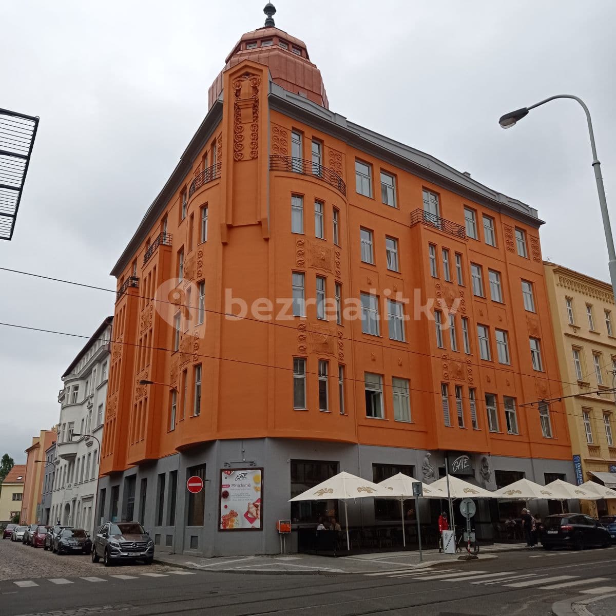 Pronájem bytu 1+kk 38 m², Prvního pluku, Praha, Praha Pronájem bytu 1+kk 38 m², Prvního pluku, Praha, Praha