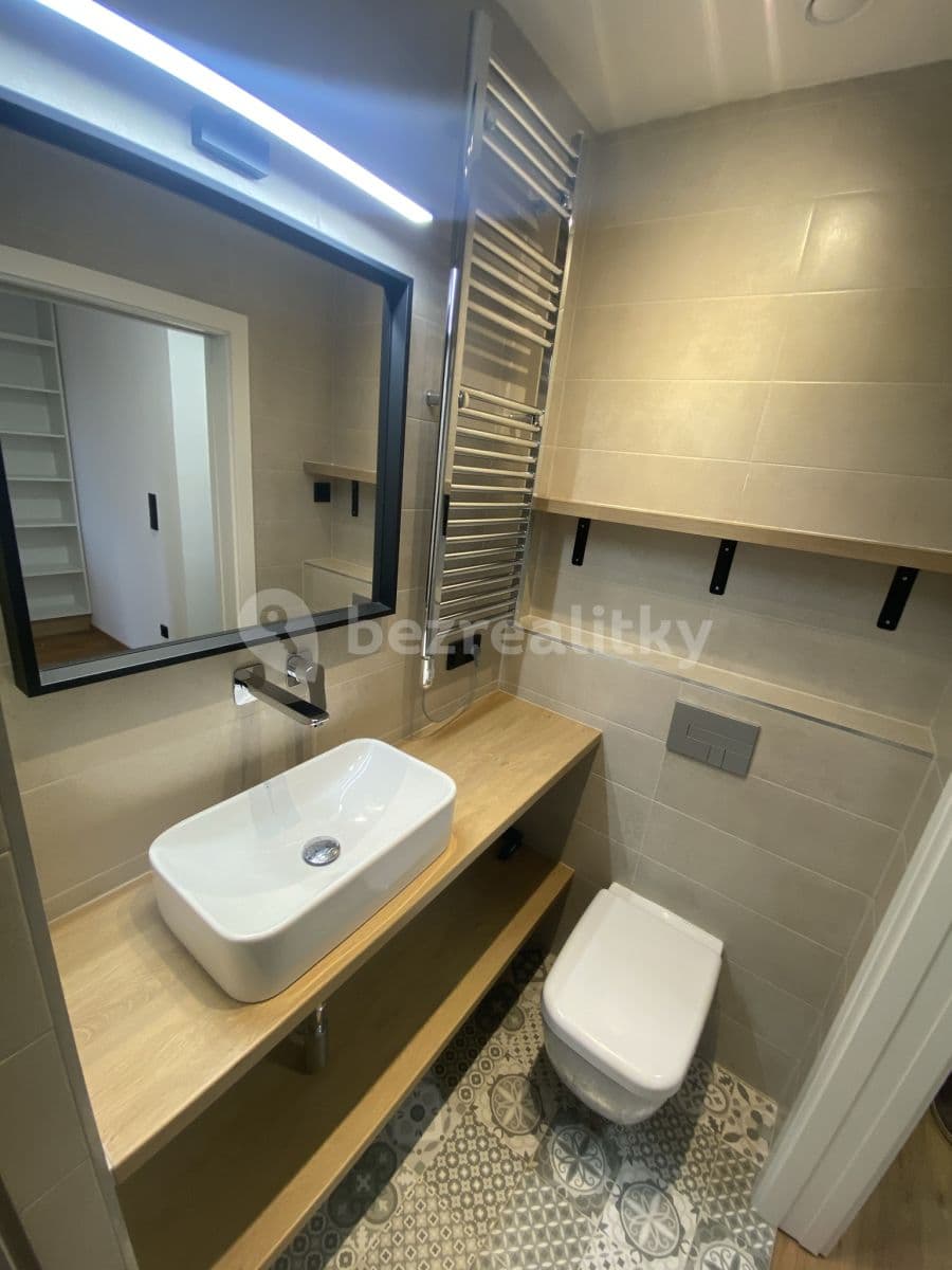 Pronájem bytu 2+kk 45 m², Sokolovská, Praha, Praha Pronájem bytu 2+kk 45 m², Sokolovská, Praha, Praha