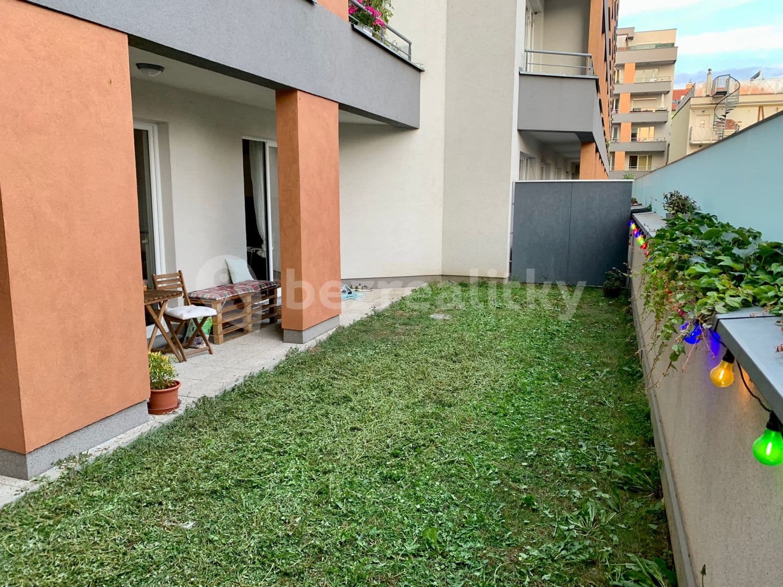 Pronájem bytu 2+kk 59 m², Petrohradská, Praha, Praha Pronájem bytu 2+kk 59 m², Petrohradská, Praha, Praha