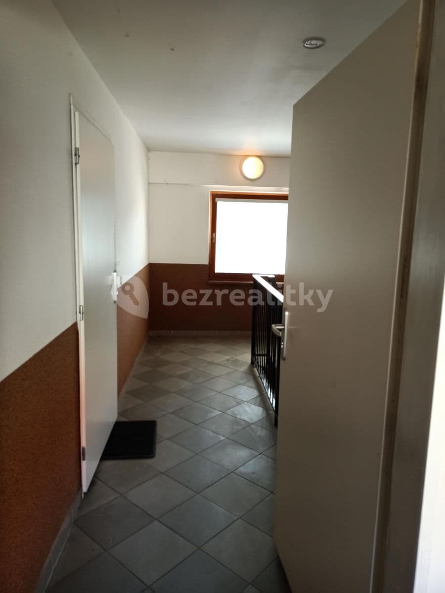 Pronájem bytu 2+kk 55 m², Velvarská, Horoměřice, Středočeský kraj Pronájem bytu 2+kk 55 m², Velvarská, Horoměřice, Středočeský kraj
