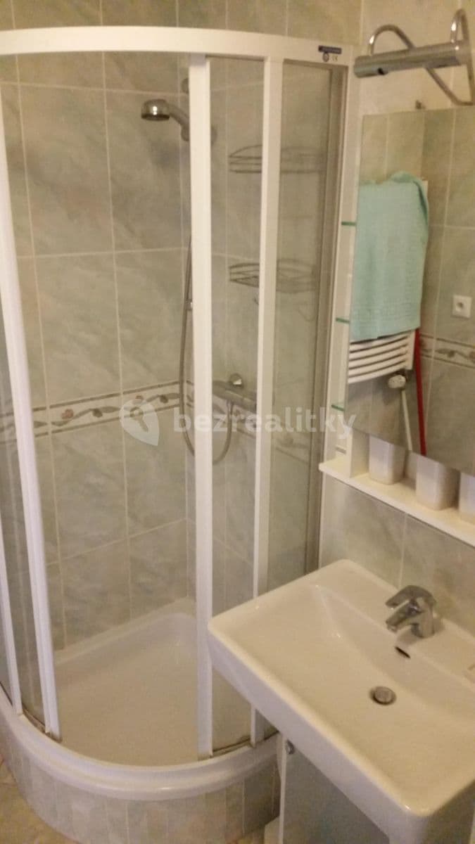 Pronájem bytu 1+kk 38 m², Poupětova, Praha, Praha Pronájem bytu 1+kk 38 m², Poupětova, Praha, Praha