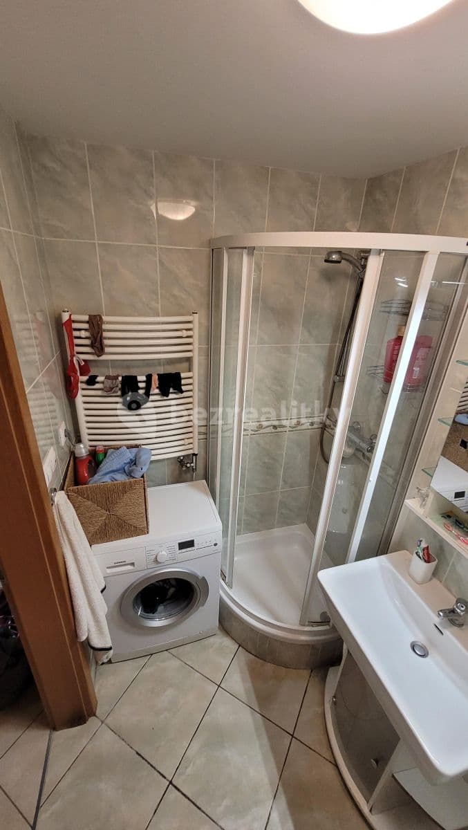Pronájem bytu 1+kk 38 m², Poupětova, Praha, Praha Pronájem bytu 1+kk 38 m², Poupětova, Praha, Praha
