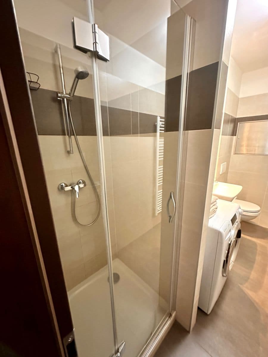 Pronájem bytu 2+kk 47 m², Drahobejlova, Praha, Praha Pronájem bytu 2+kk 47 m², Drahobejlova, Praha, Praha