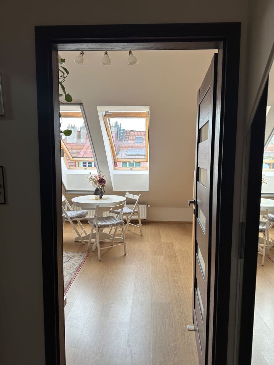 Pronájem bytu 2+kk 47 m², Drahobejlova, Praha, Praha Pronájem bytu 2+kk 47 m², Drahobejlova, Praha, Praha