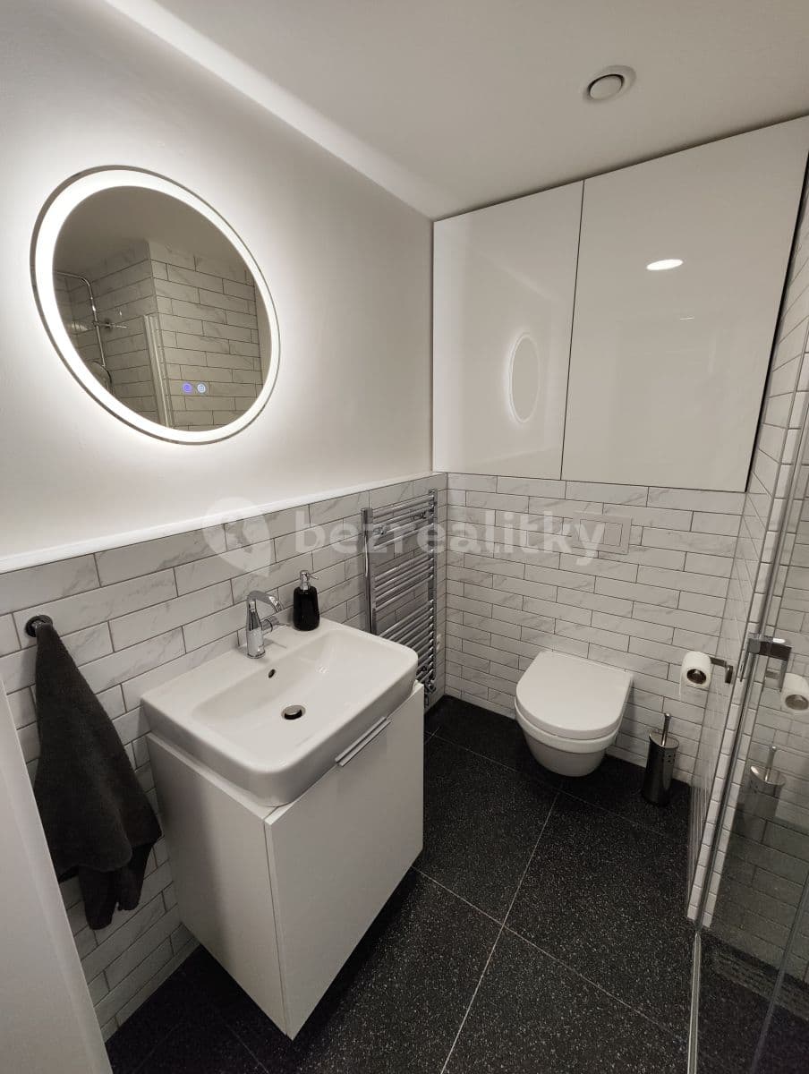 Pronájem bytu 1+kk 28 m², Sokolovská, Praha, Praha Pronájem bytu 1+kk 28 m², Sokolovská, Praha, Praha