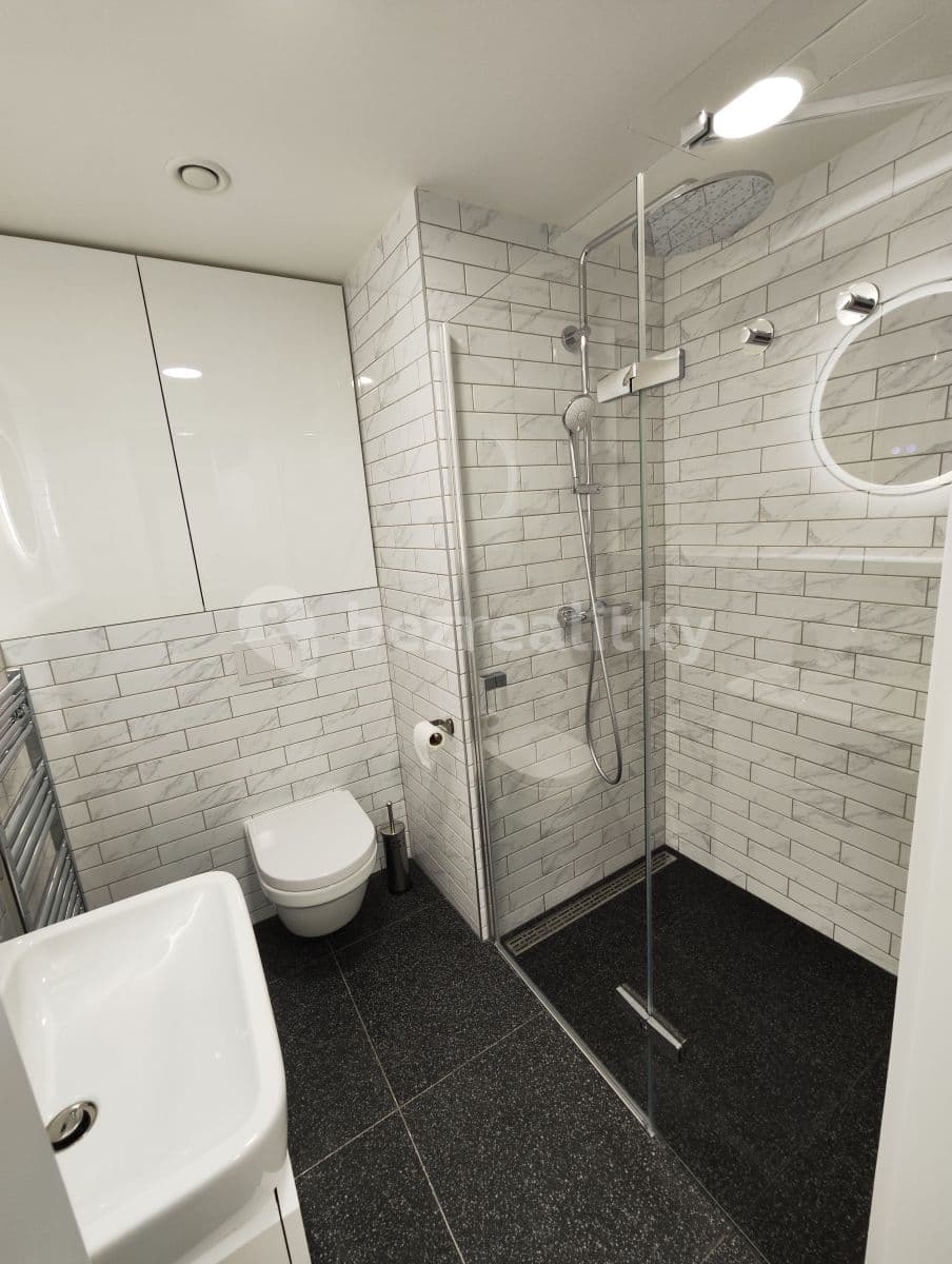 Pronájem bytu 1+kk 28 m², Sokolovská, Praha, Praha Pronájem bytu 1+kk 28 m², Sokolovská, Praha, Praha