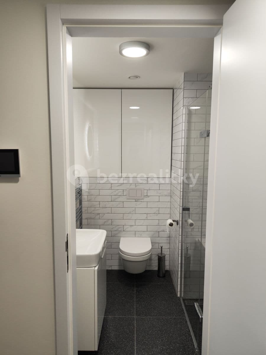 Pronájem bytu 1+kk 28 m², Sokolovská, Praha, Praha Pronájem bytu 1+kk 28 m², Sokolovská, Praha, Praha