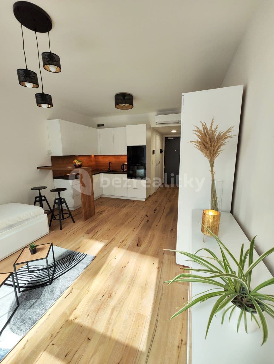 Pronájem bytu 1+kk 28 m², Sokolovská, Praha, Praha Pronájem bytu 1+kk 28 m², Sokolovská, Praha, Praha