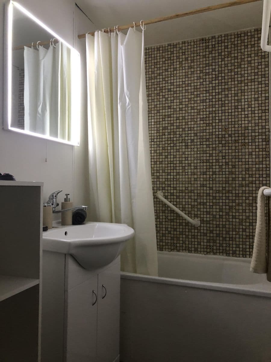 Pronájem bytu 2+kk 43 m², Ciolkovského, Praha, Praha Pronájem bytu 2+kk 43 m², Ciolkovského, Praha, Praha