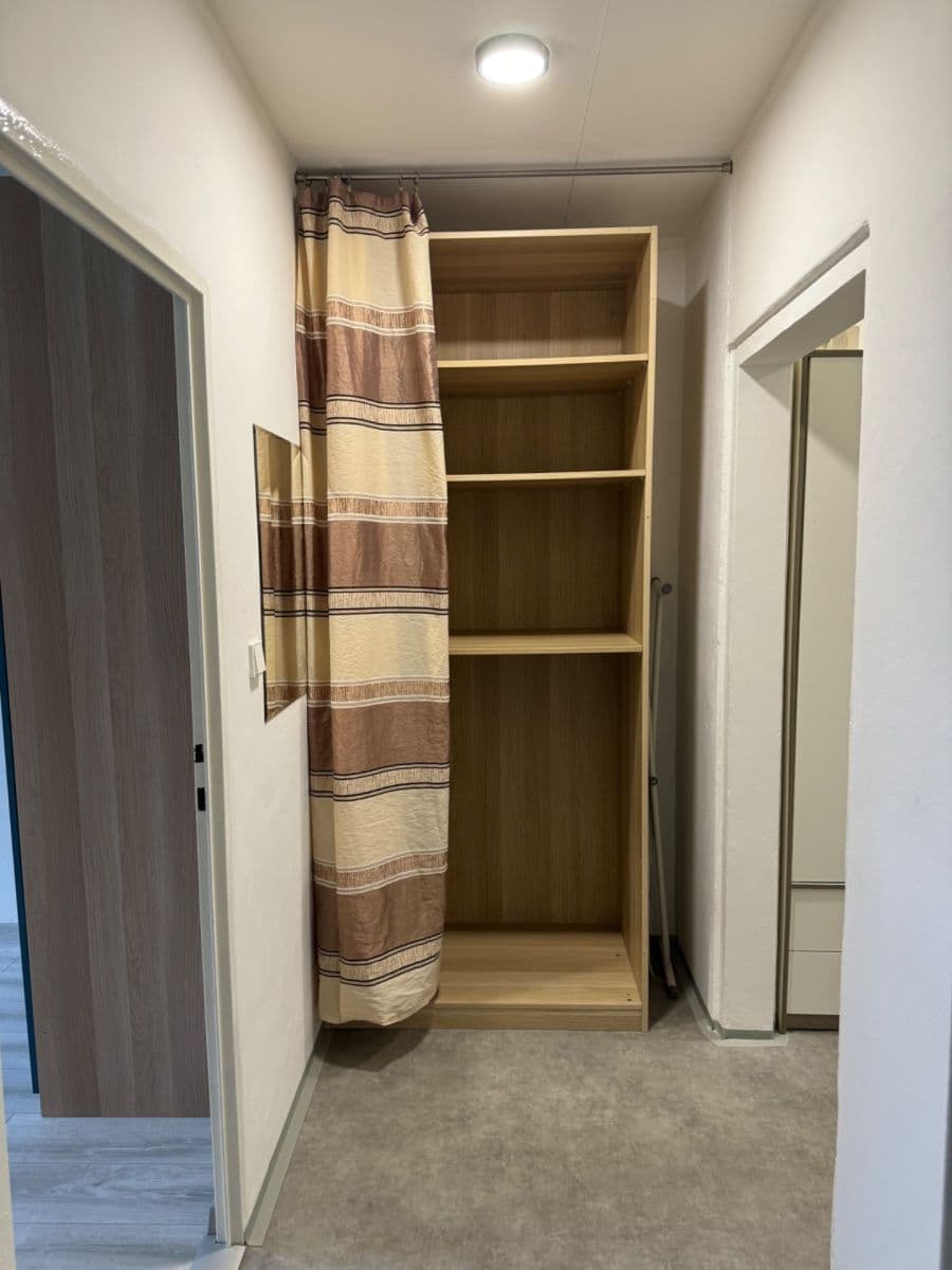 Pronájem bytu 2+kk 43 m², Ciolkovského, Praha, Praha Pronájem bytu 2+kk 43 m², Ciolkovského, Praha, Praha