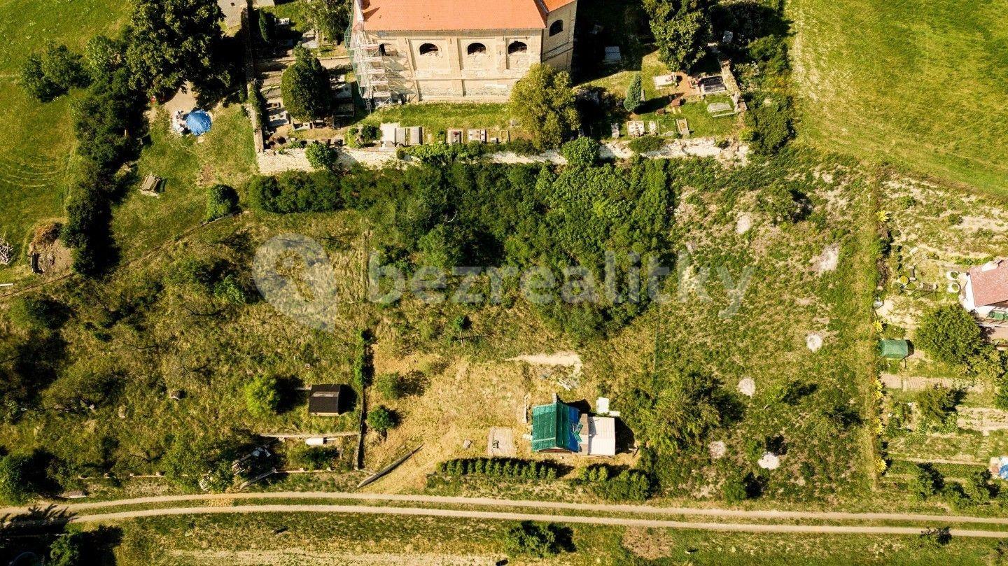Prodej pozemku 1.095 m², Křešice, Ústecký kraj