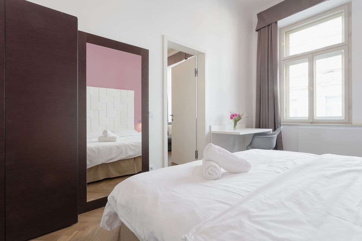 Pronájem bytu 2+kk 40 m², Staropramenná, Praha, Praha Pronájem bytu 2+kk 40 m², Staropramenná, Praha, Praha