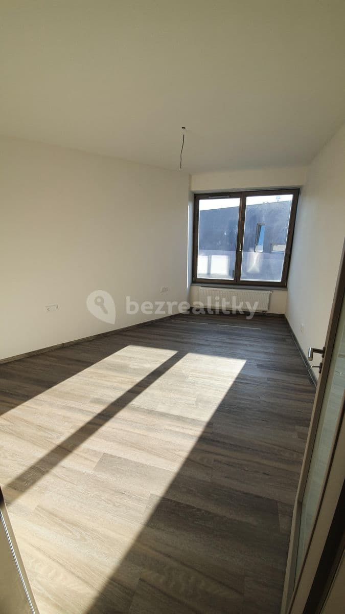 Pronájem bytu 1+kk 27 m², 5. května, Kolín, Středočeský kraj Pronájem bytu 1+kk 27 m², 5. května, Kolín, Středočeský kraj