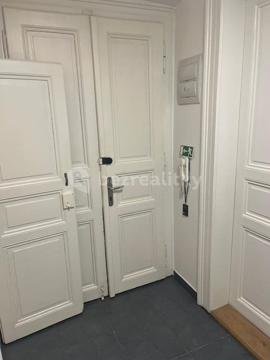 Pronájem bytu 2+kk 52 m², Veletržní, Praha, Praha Pronájem bytu 2+kk 52 m², Veletržní, Praha, Praha