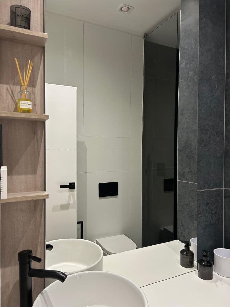 Pronájem bytu 2+kk 50 m², Sadová, Karlovy Vary, Karlovarský kraj Pronájem bytu 2+kk 50 m², Sadová, Karlovy Vary, Karlovarský kraj