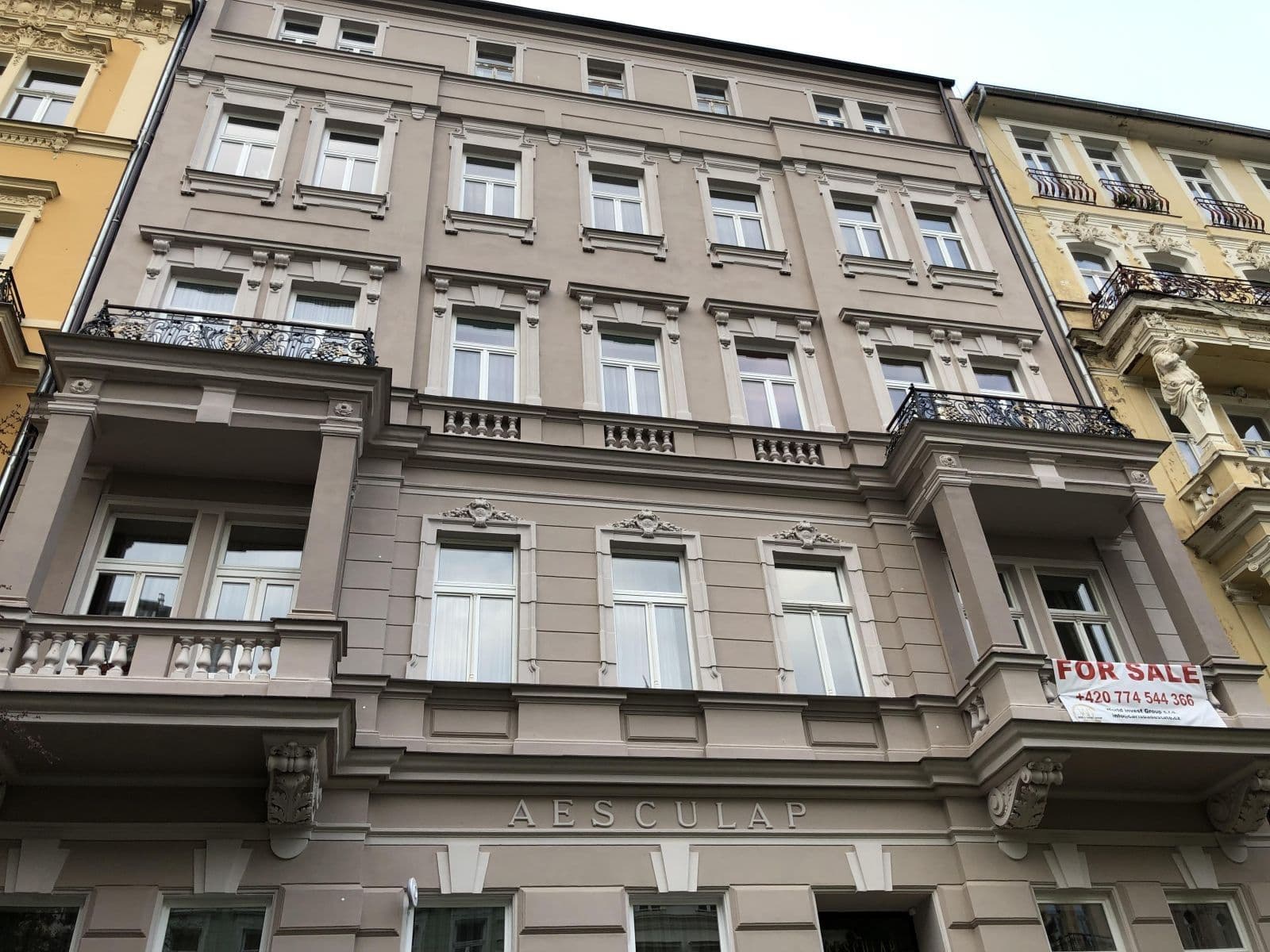 Pronájem bytu 2+kk 50 m², Sadová, Karlovy Vary, Karlovarský kraj Pronájem bytu 2+kk 50 m², Sadová, Karlovy Vary, Karlovarský kraj