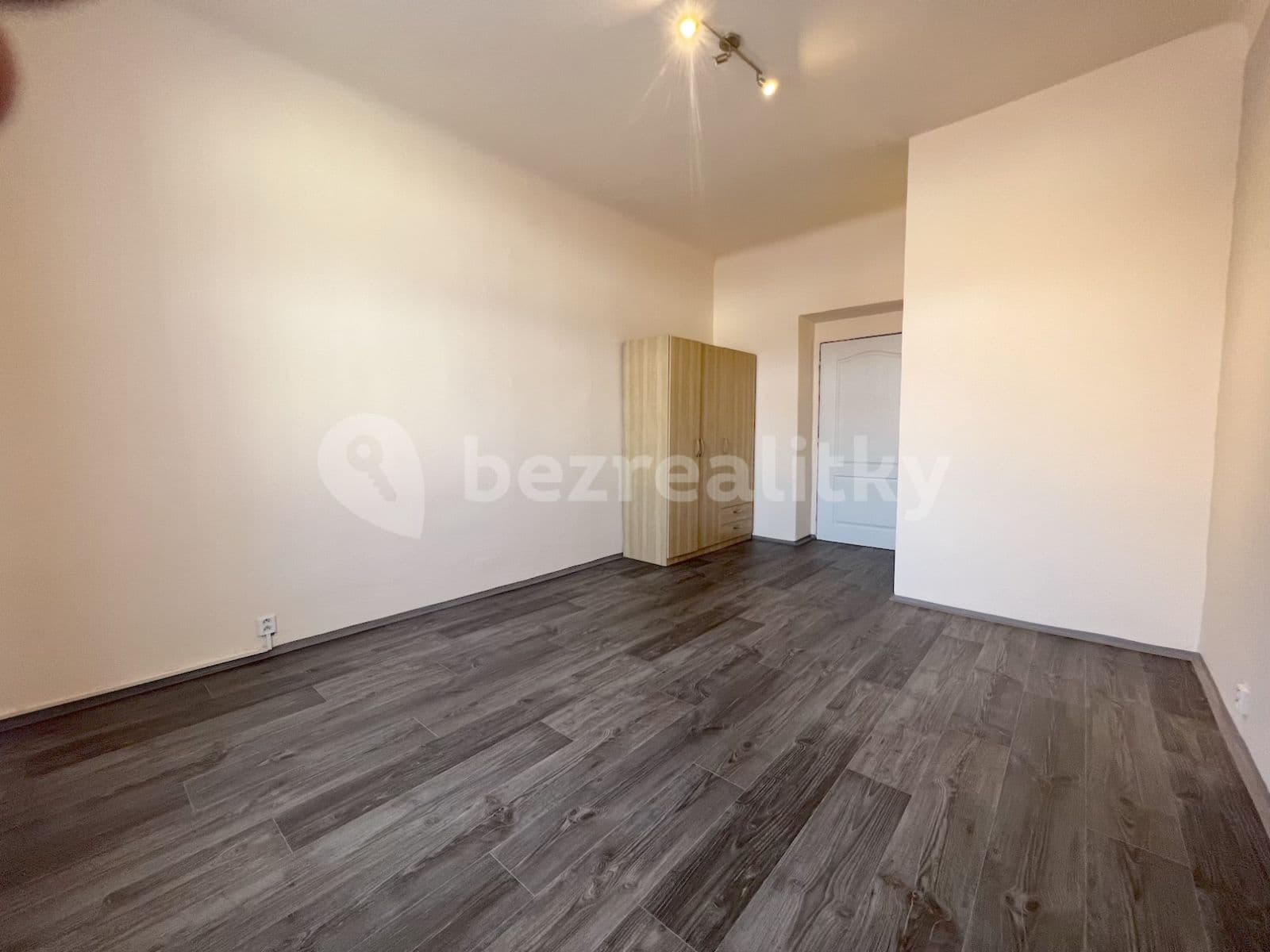 Pronájem bytu 1+1 24 m², Magistrů, Praha, Praha Pronájem bytu 1+1 24 m², Magistrů, Praha, Praha