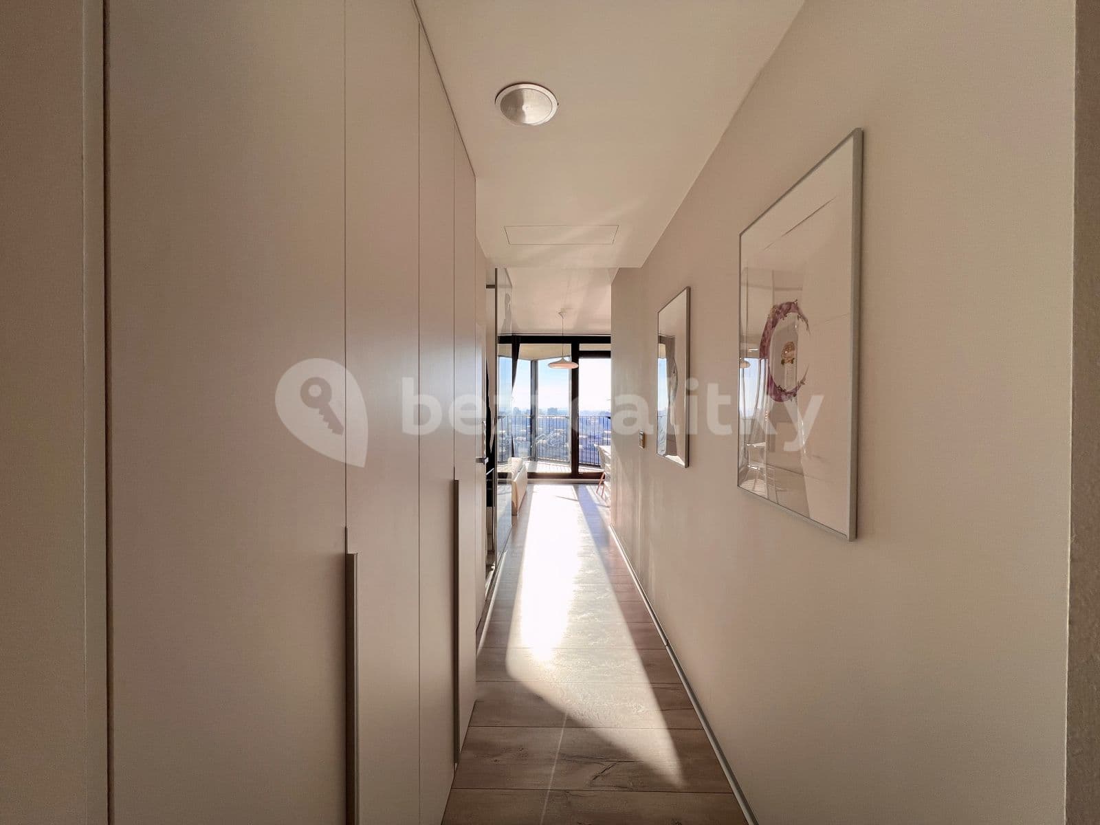 Pronájem bytu 3+kk 123 m², Ke Kapslovně, Praha, Praha Pronájem bytu 3+kk 123 m², Ke Kapslovně, Praha, Praha