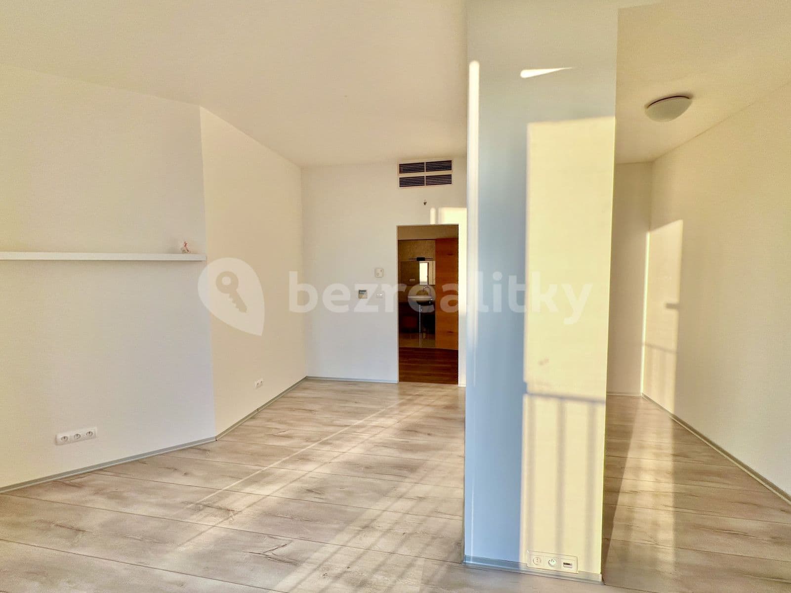 Pronájem bytu 3+kk 123 m², Ke Kapslovně, Praha, Praha Pronájem bytu 3+kk 123 m², Ke Kapslovně, Praha, Praha