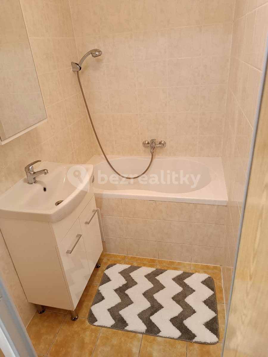Pronájem bytu 2+kk 39 m², Rabštejnská, Plzeň, Plzeňský kraj Pronájem bytu 2+kk 39 m², Rabštejnská, Plzeň, Plzeňský kraj