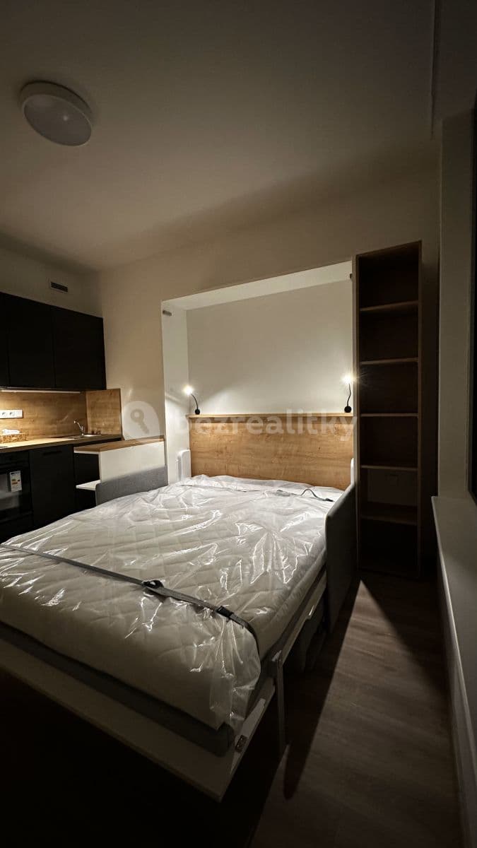Pronájem bytu 1+kk 21 m², Mozartova, Praha, Praha Pronájem bytu 1+kk 21 m², Mozartova, Praha, Praha