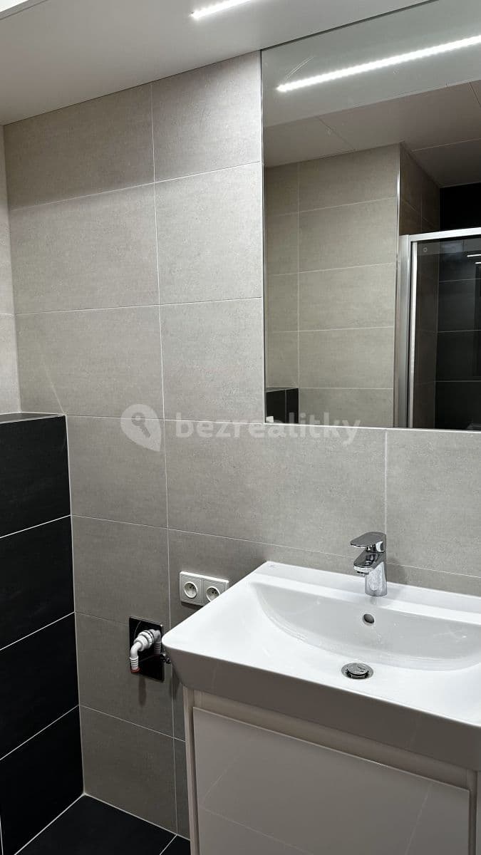 Pronájem bytu 1+kk 21 m², Mozartova, Praha, Praha Pronájem bytu 1+kk 21 m², Mozartova, Praha, Praha