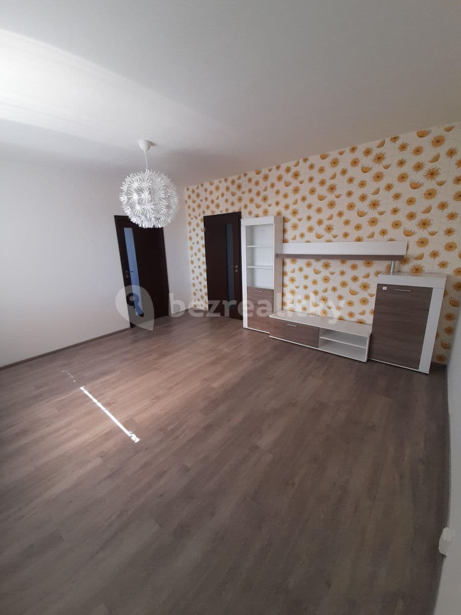 Pronájem bytu 3+1 68 m², Husova, Chrudim, Pardubický kraj Pronájem bytu 3+1 68 m², Husova, Chrudim, Pardubický kraj