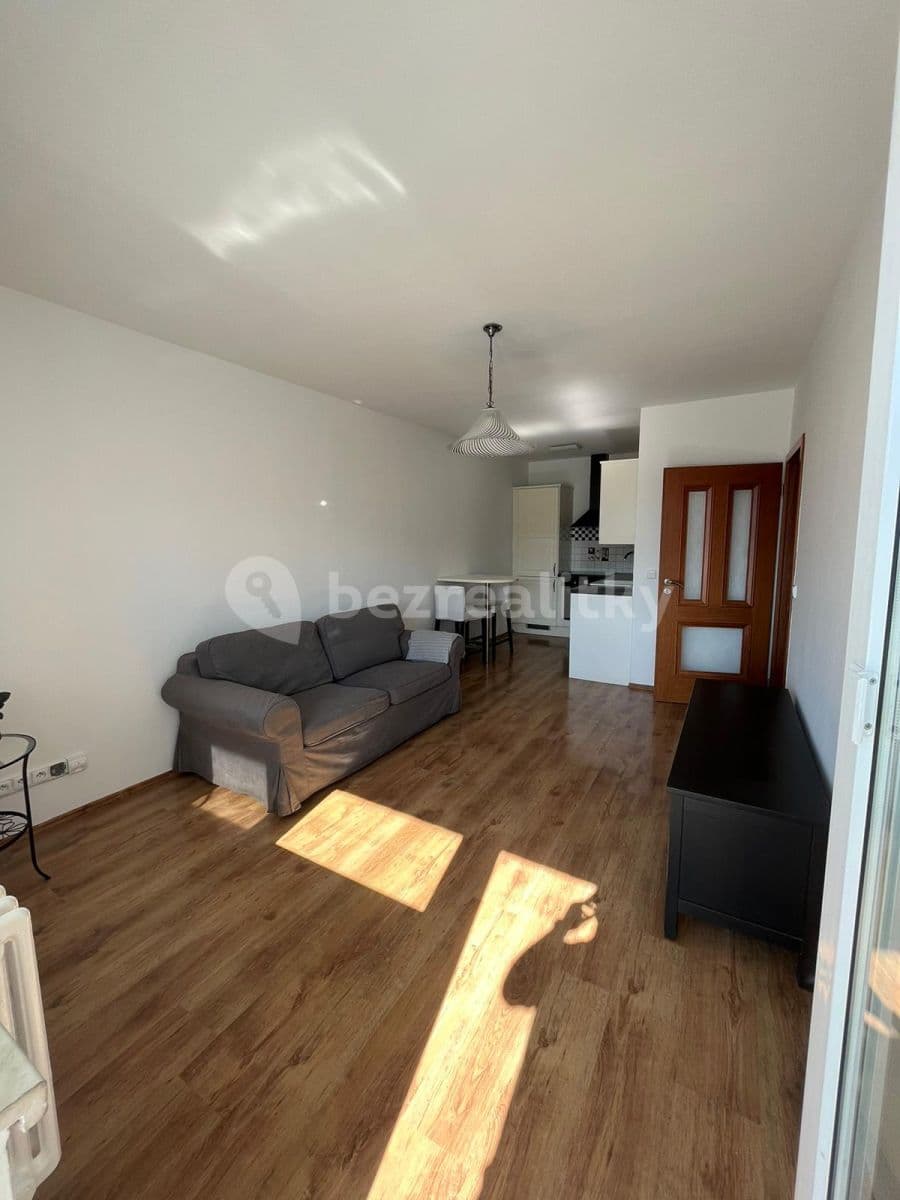 Pronájem bytu 2+kk 42 m², Na Vyhaslém, Kladno, Středočeský kraj Pronájem bytu 2+kk 42 m², Na Vyhaslém, Kladno, Středočeský kraj