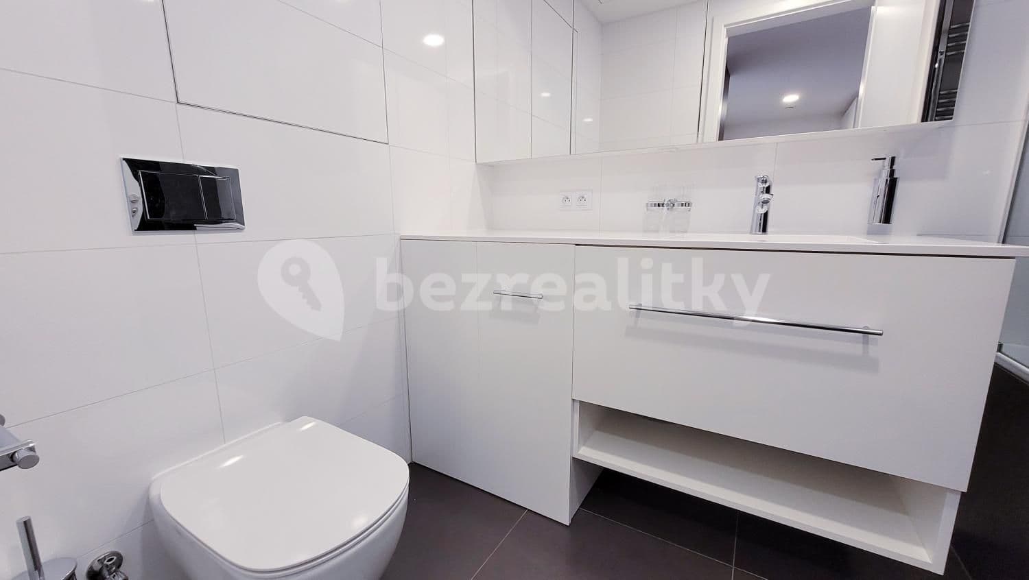 Pronájem bytu 2+1 52 m², Mukařovského, Praha, Praha Pronájem bytu 2+1 52 m², Mukařovského, Praha, Praha