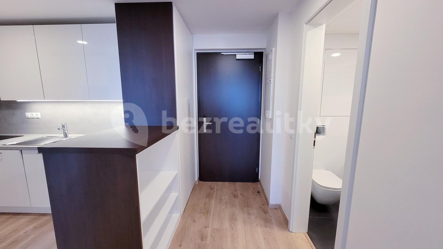 Pronájem bytu 2+1 52 m², Mukařovského, Praha, Praha Pronájem bytu 2+1 52 m², Mukařovského, Praha, Praha