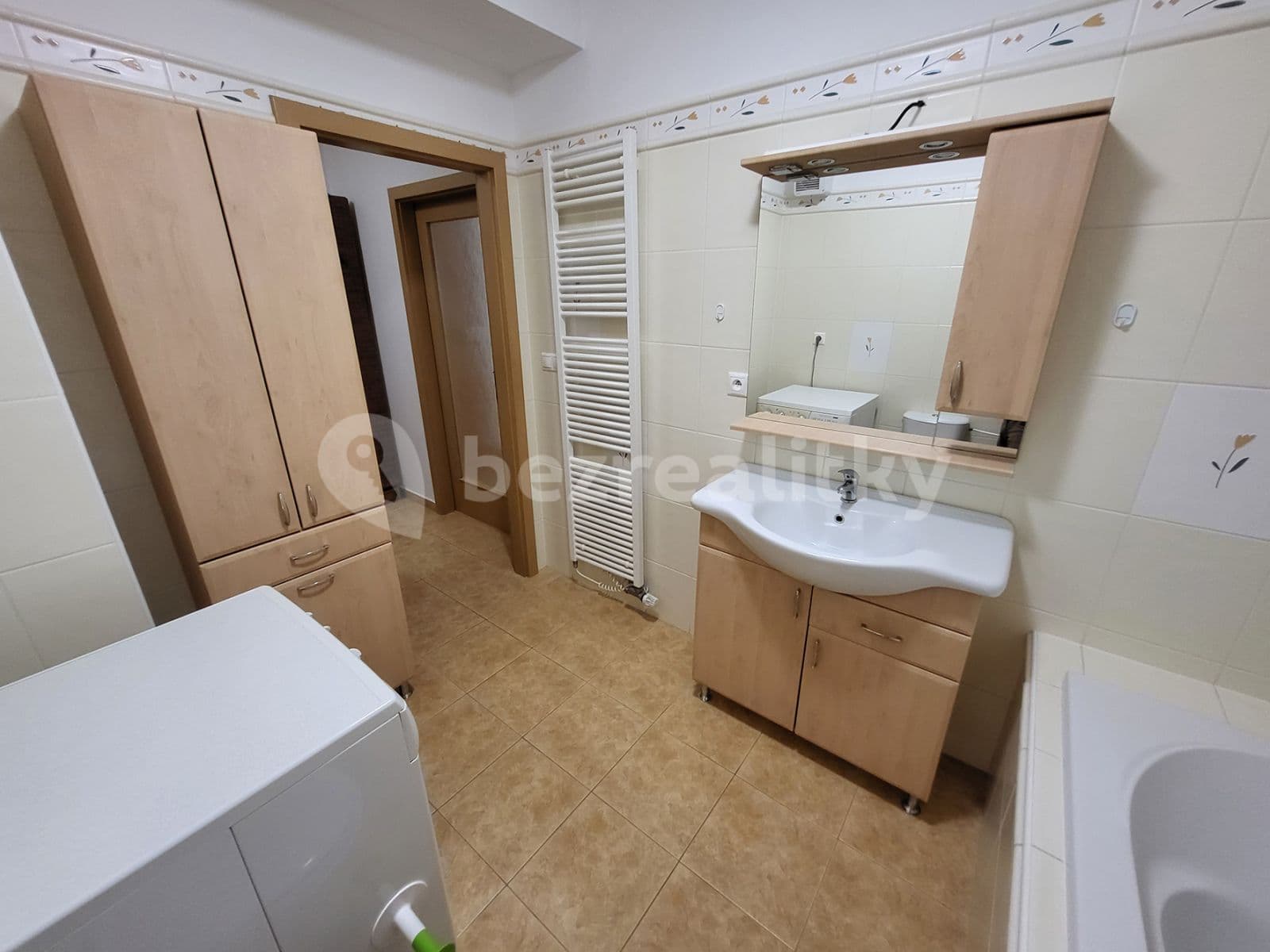 Pronájem bytu 1+kk 58 m², Melodická, Praha, Praha Pronájem bytu 1+kk 58 m², Melodická, Praha, Praha
