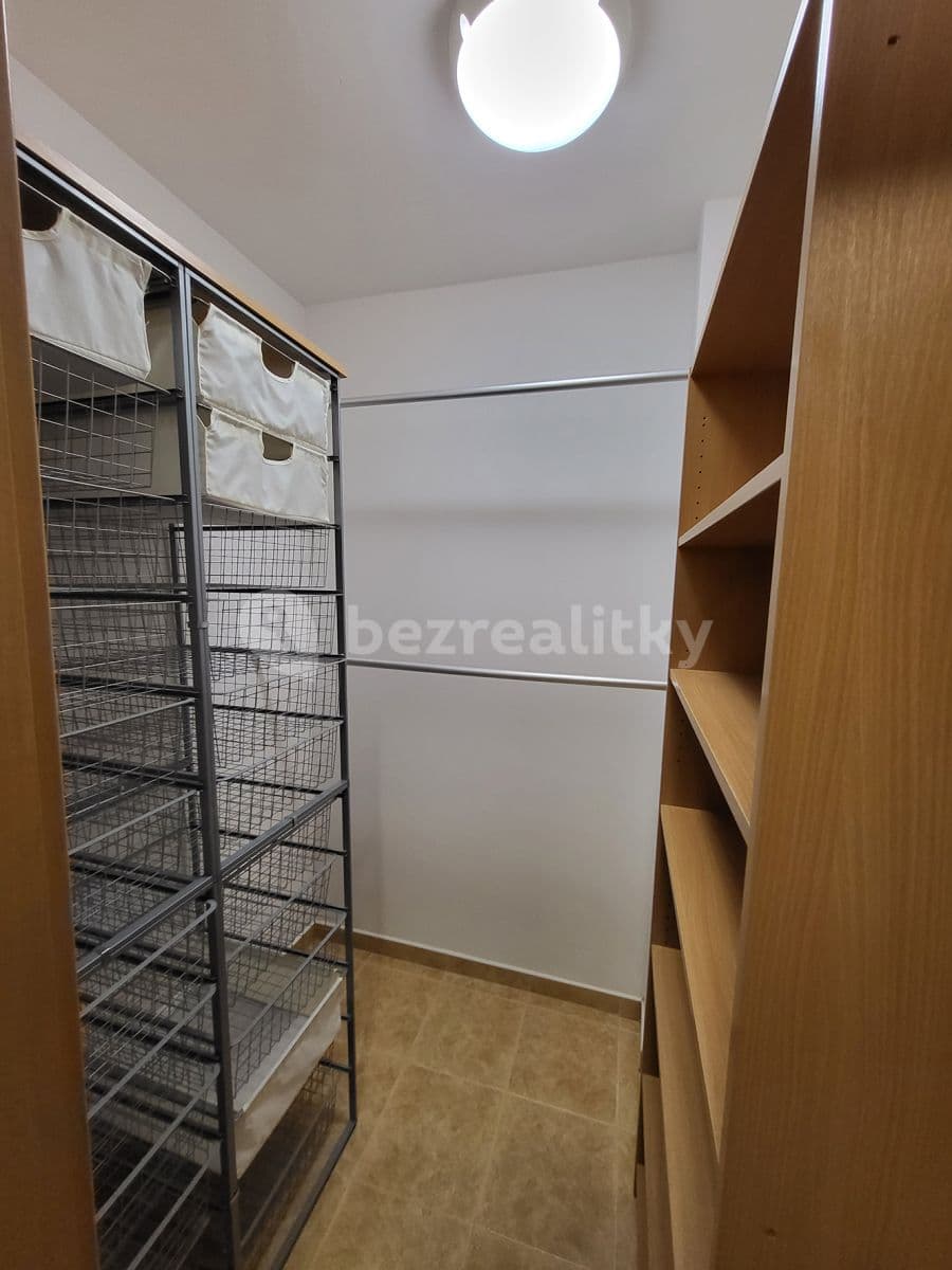 Pronájem bytu 1+kk 58 m², Melodická, Praha, Praha Pronájem bytu 1+kk 58 m², Melodická, Praha, Praha