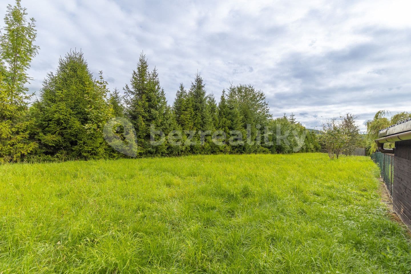 Prodej pozemku 1.252 m², Dobrá, Moravskoslezský kraj