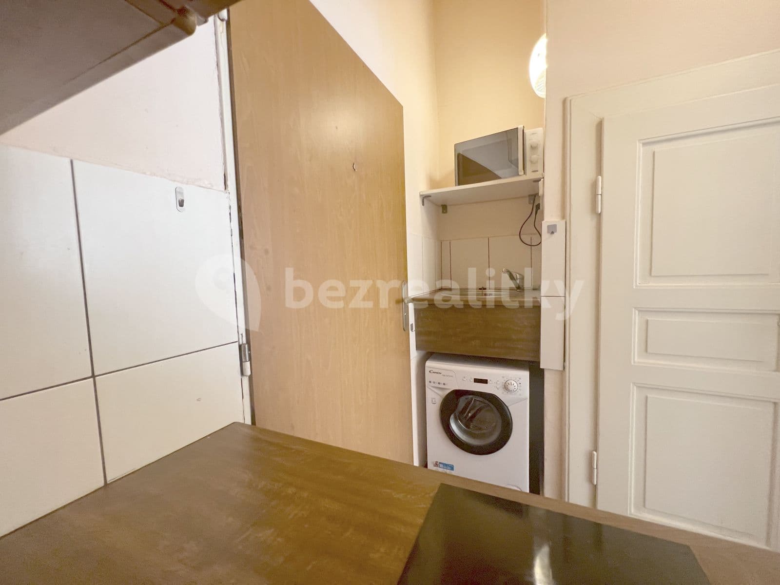 Pronájem bytu 1+1 24 m², Magistrů, Praha, Praha Pronájem bytu 1+1 24 m², Magistrů, Praha, Praha