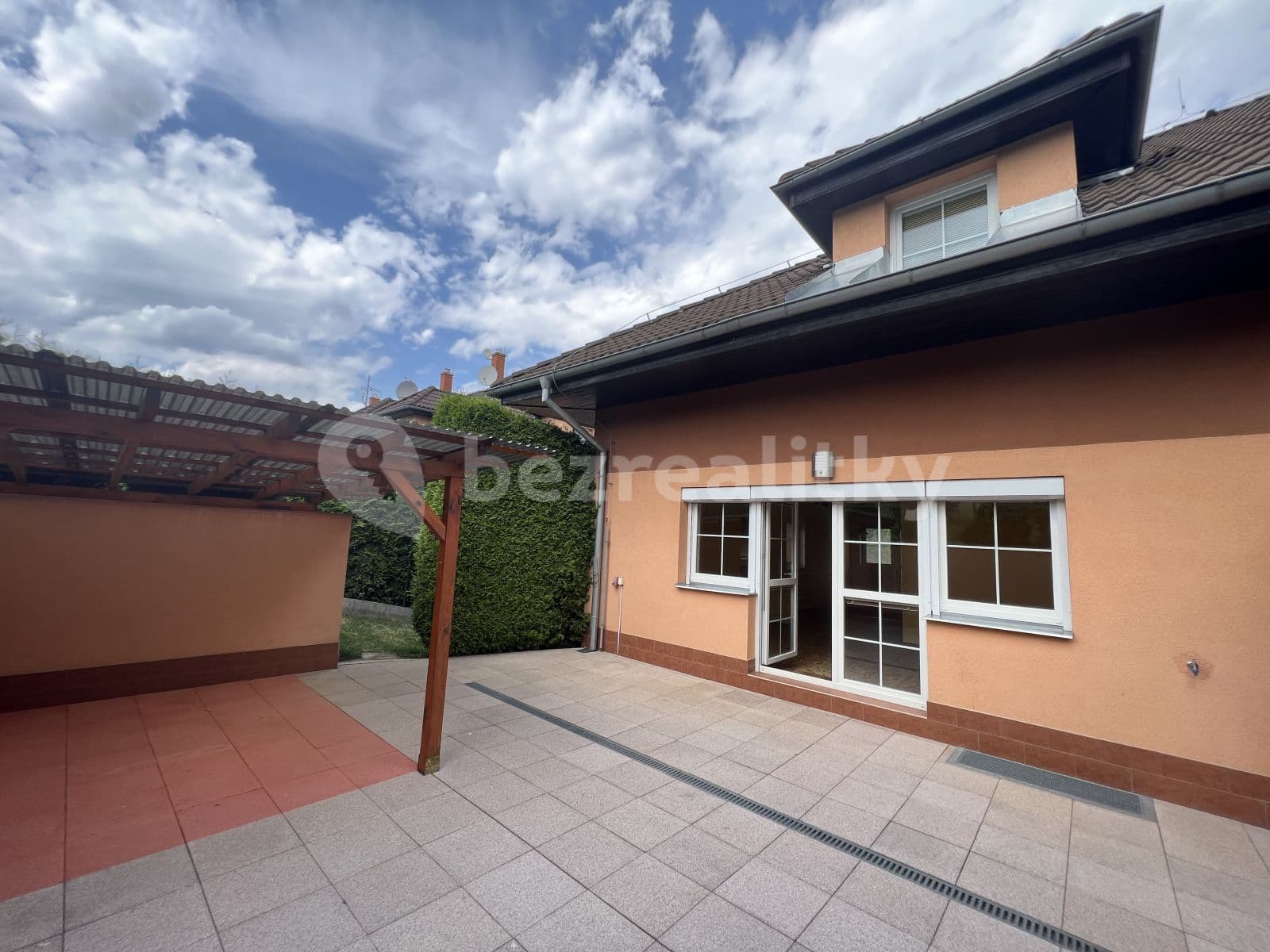 Pronájem domu 160 m², pozemek 450 m², Šalvějová, Jesenice, Středočeský kraj Pronájem domu 160 m², pozemek 450 m², Šalvějová, Jesenice, Středočeský kraj