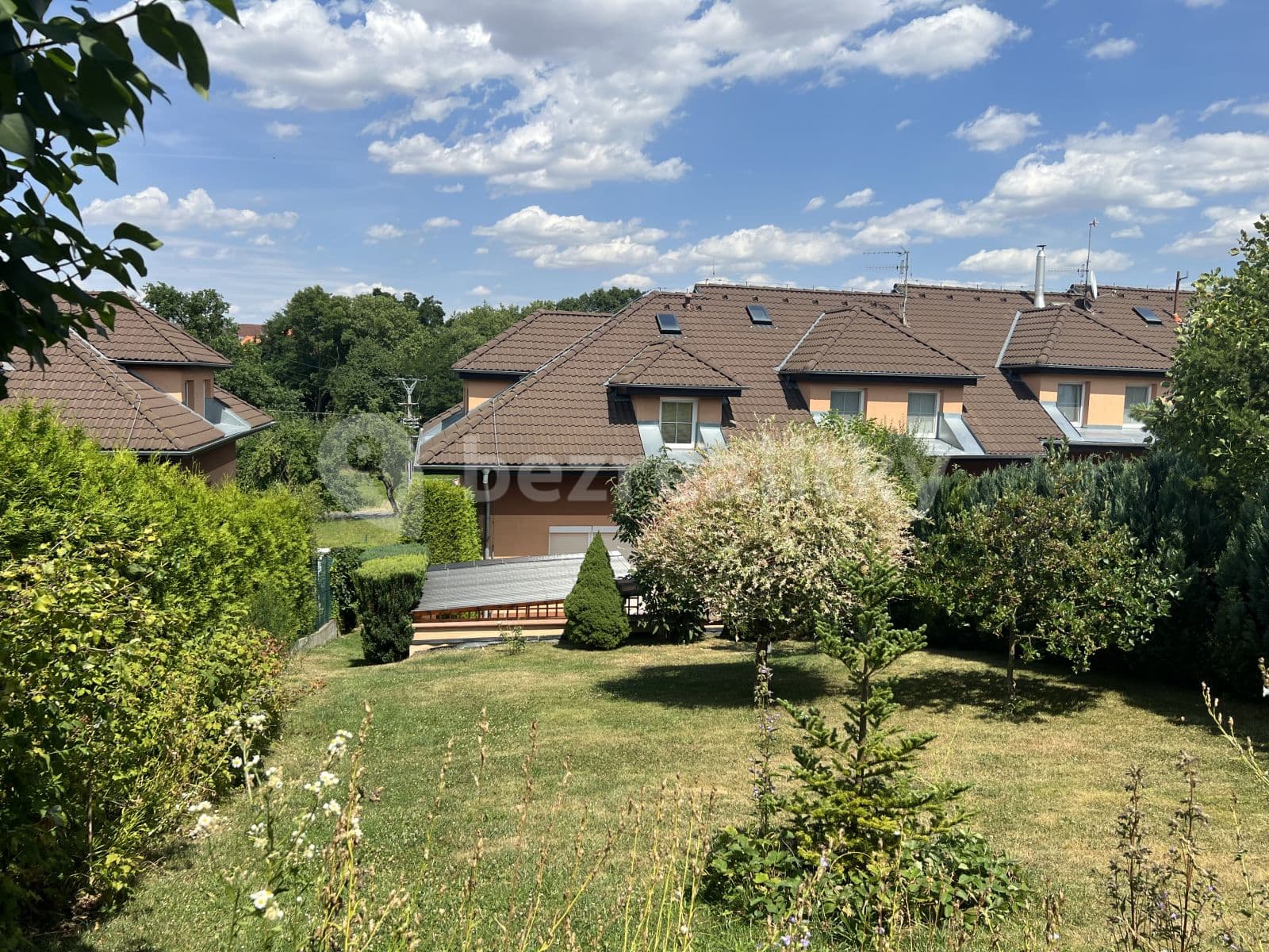 Pronájem domu 160 m², pozemek 450 m², Šalvějová, Jesenice, Středočeský kraj Pronájem domu 160 m², pozemek 450 m², Šalvějová, Jesenice, Středočeský kraj