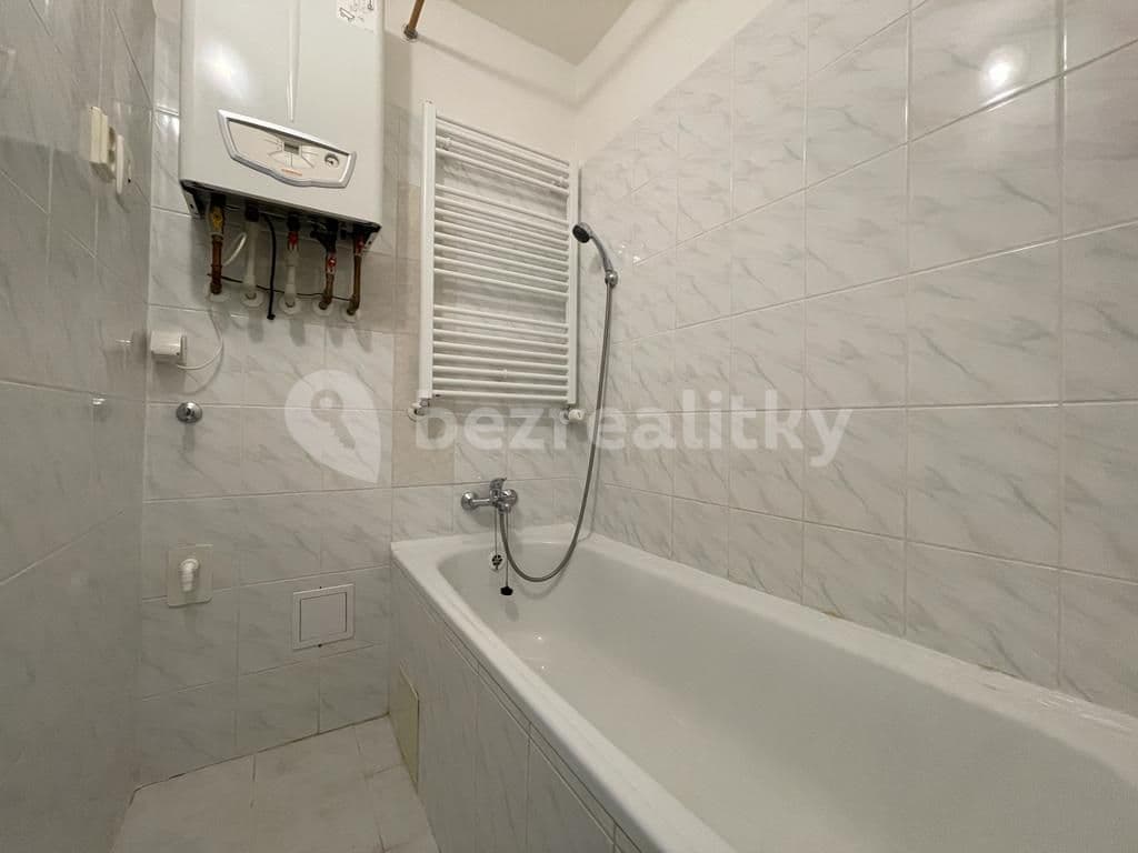 Pronájem bytu 1+1 45 m², Svatoplukova, Liberec, Liberecký kraj Pronájem bytu 1+1 45 m², Svatoplukova, Liberec, Liberecký kraj