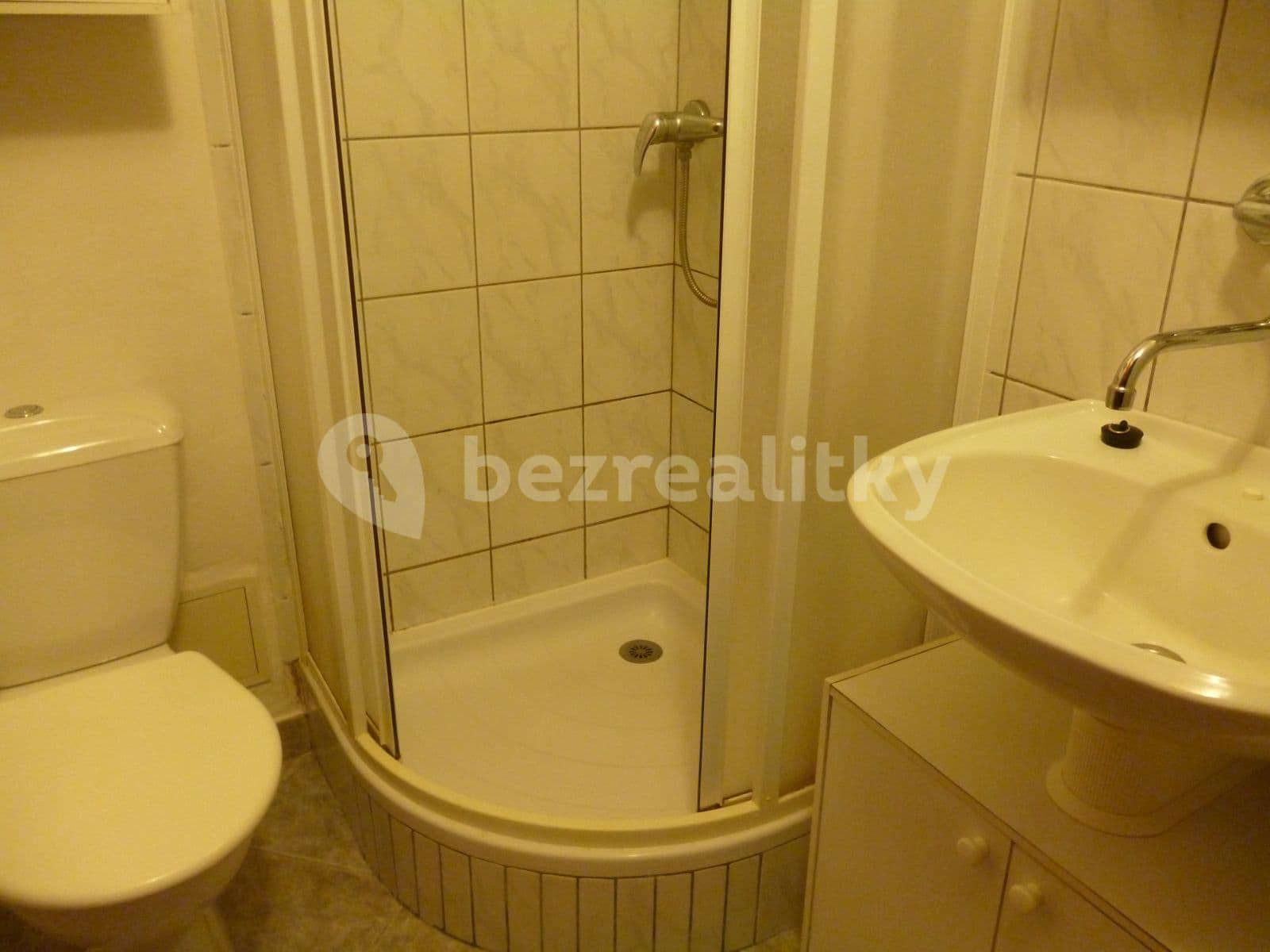 Pronájem bytu Garsoniéra 17 m², Jedlová, Černošice, Středočeský kraj Pronájem bytu Garsoniéra 17 m², Jedlová, Černošice, Středočeský kraj