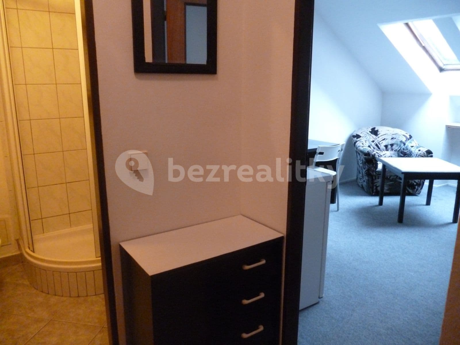 Pronájem bytu Garsoniéra 17 m², Jedlová, Černošice, Středočeský kraj Pronájem bytu Garsoniéra 17 m², Jedlová, Černošice, Středočeský kraj