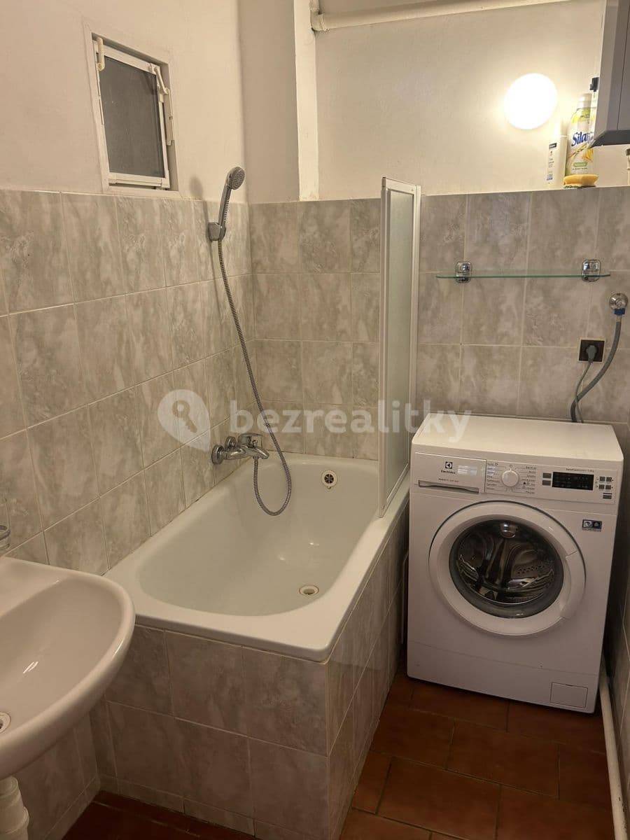 Pronájem bytu 2+1 82 m², Přemyslovská, Praha, Praha Pronájem bytu 2+1 82 m², Přemyslovská, Praha, Praha