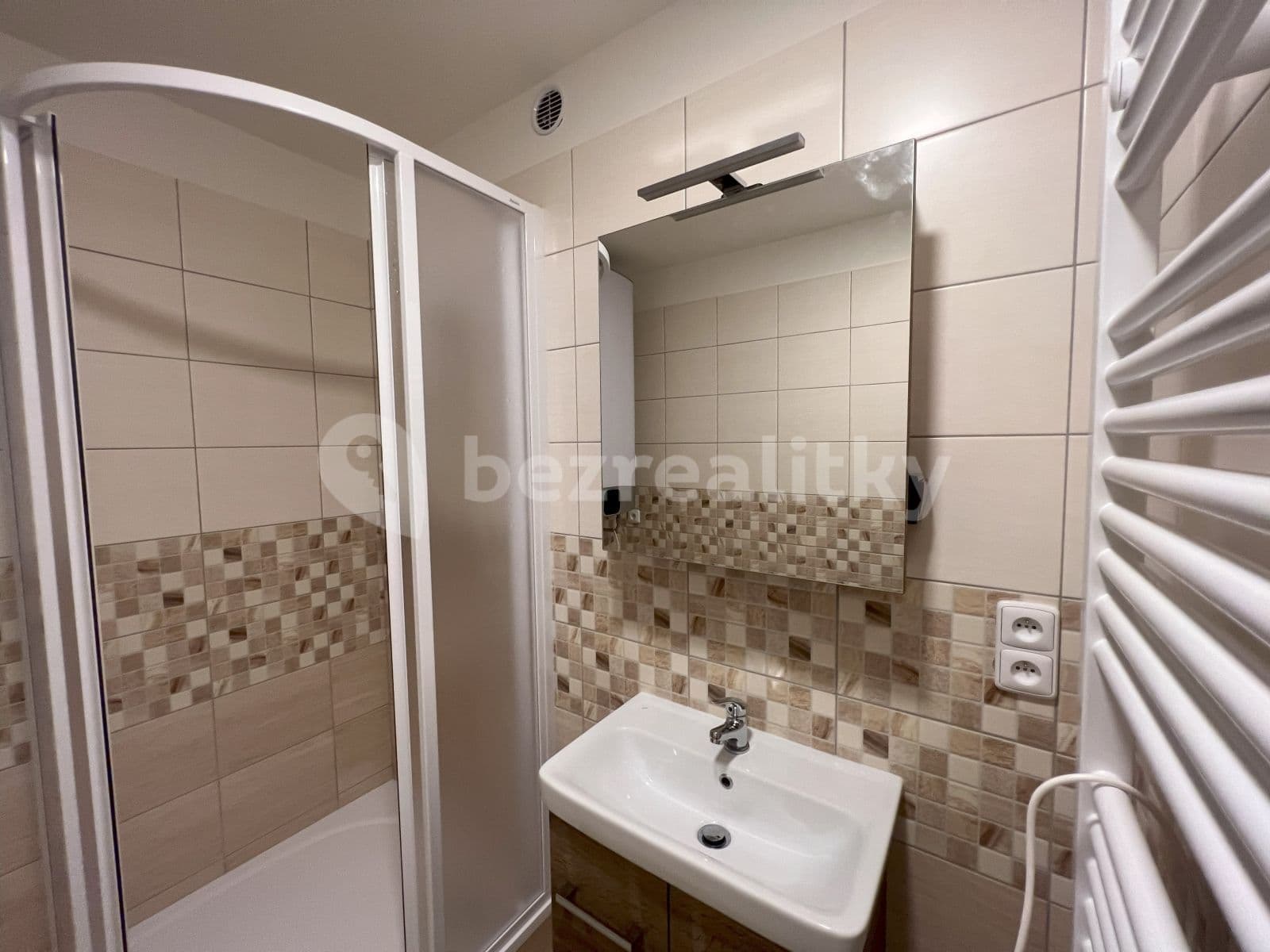 Pronájem bytu 2+1 50 m², Jelínkova, Praha, Praha Pronájem bytu 2+1 50 m², Jelínkova, Praha, Praha