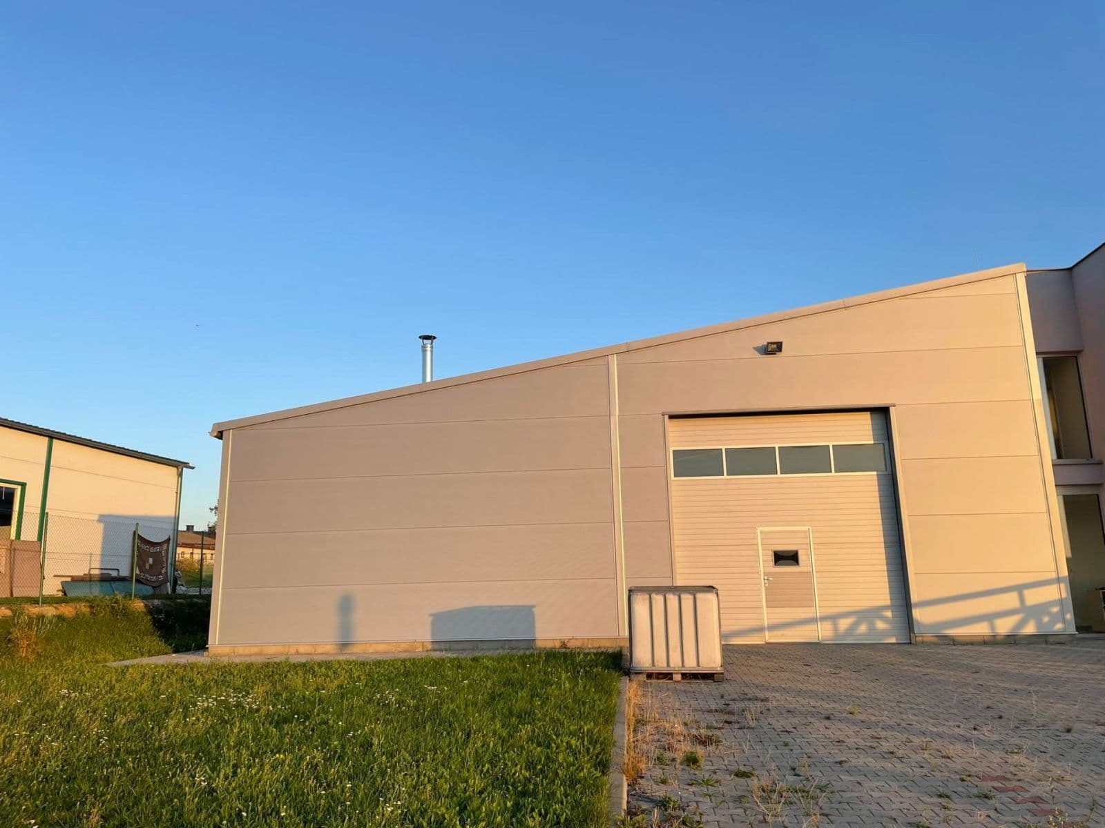 Prodej nebytového prostoru 4.576 m², Ořechov, Zlínský kraj Prodej nebytového prostoru 4.576 m², Ořechov, Zlínský kraj