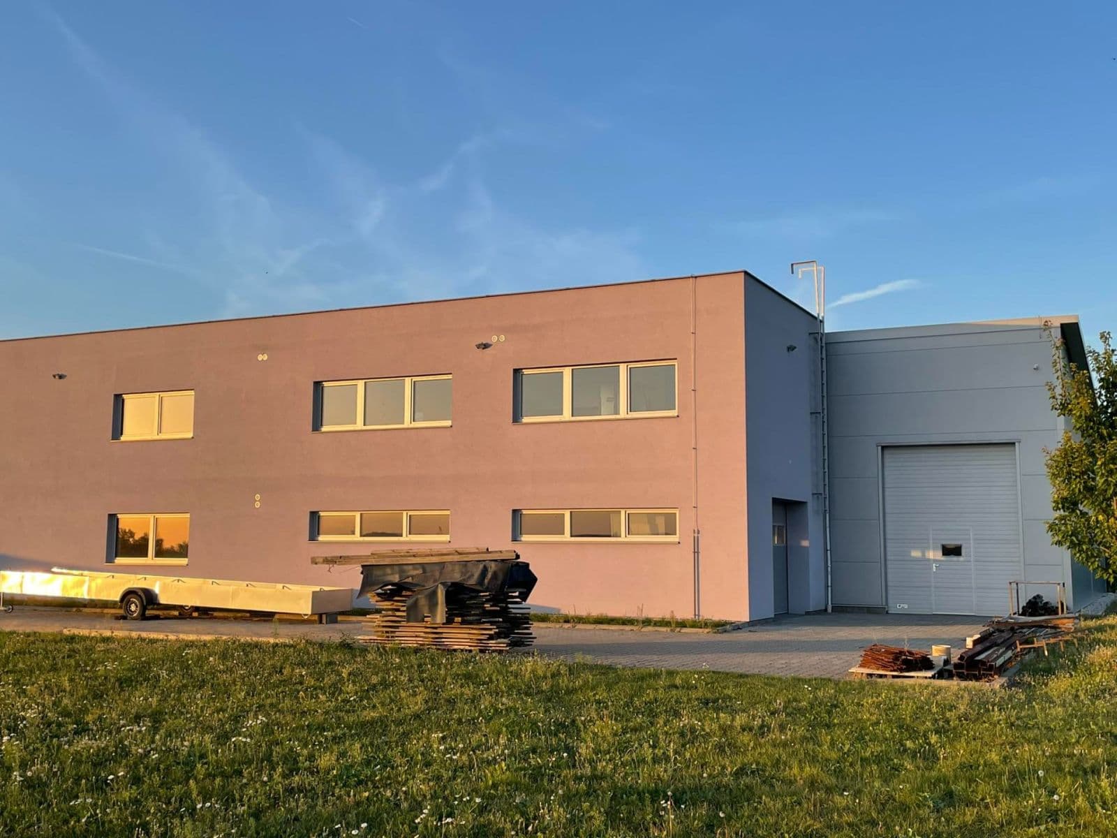 Prodej nebytového prostoru 4.576 m², Ořechov, Zlínský kraj Prodej nebytového prostoru 4.576 m², Ořechov, Zlínský kraj