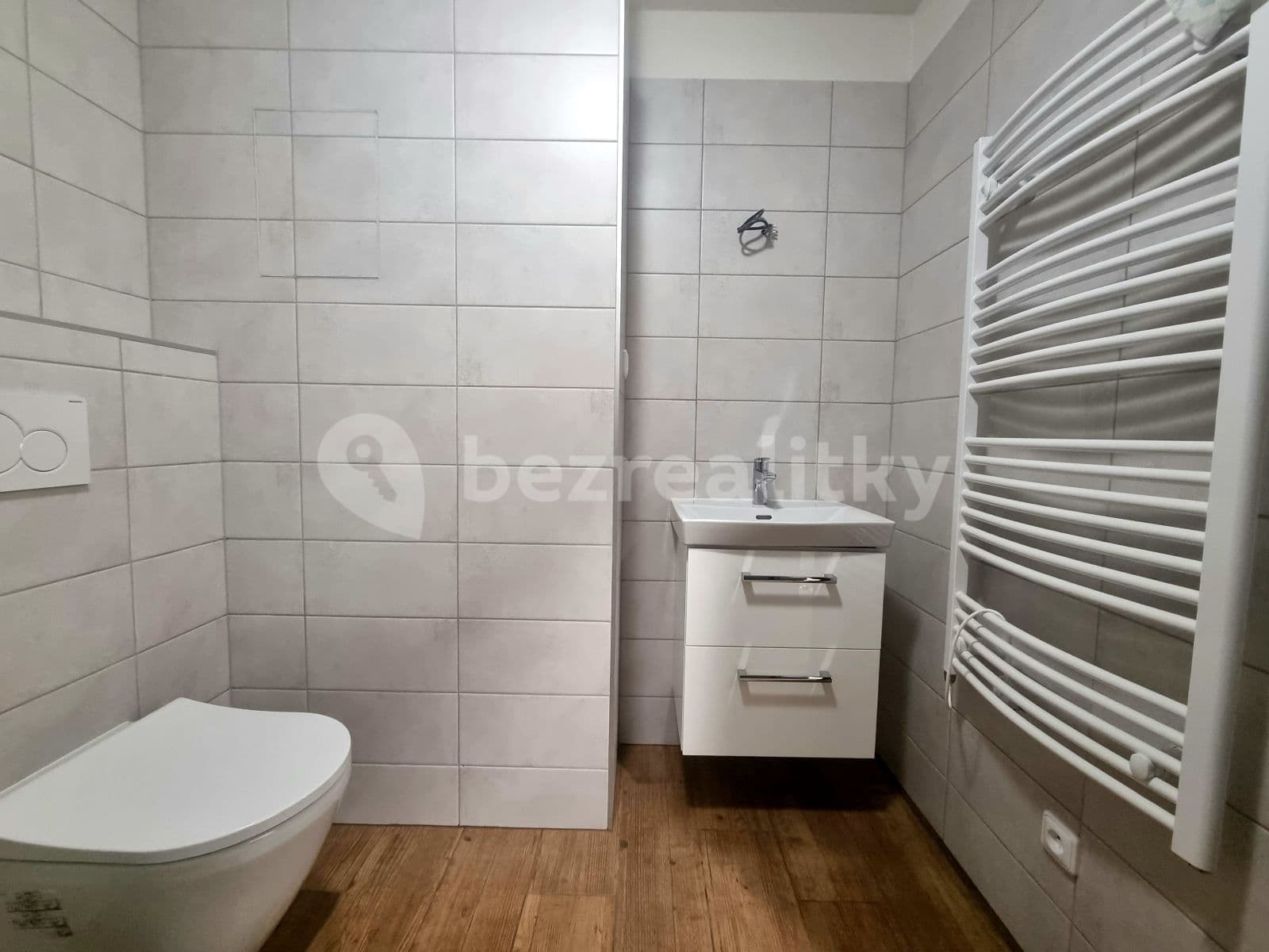 Pronájem bytu 2+kk 52 m², Zámečnická, Nymburk, Středočeský kraj Pronájem bytu 2+kk 52 m², Zámečnická, Nymburk, Středočeský kraj