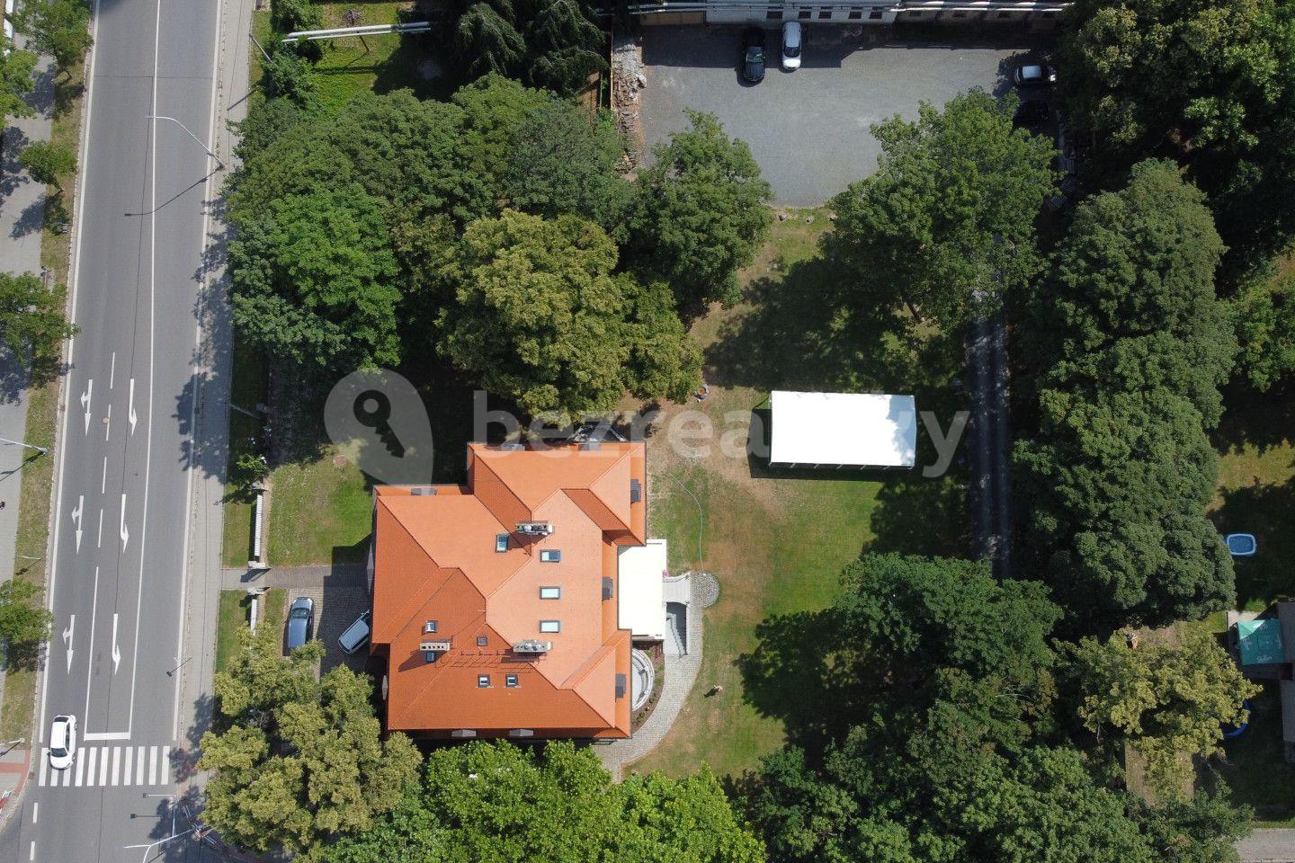 Prodej nebytového prostoru 1.048 m², Zacpalova, Krnov, Moravskoslezský kraj