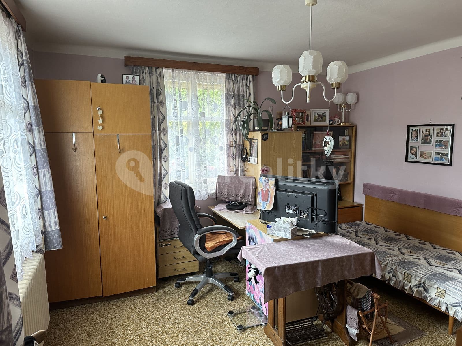 Prodej domu 200 m², pozemek 1.499 m², U Obrázku, Liberec, Liberecký kraj Prodej domu 200 m², pozemek 1.499 m², U Obrázku, Liberec, Liberecký kraj