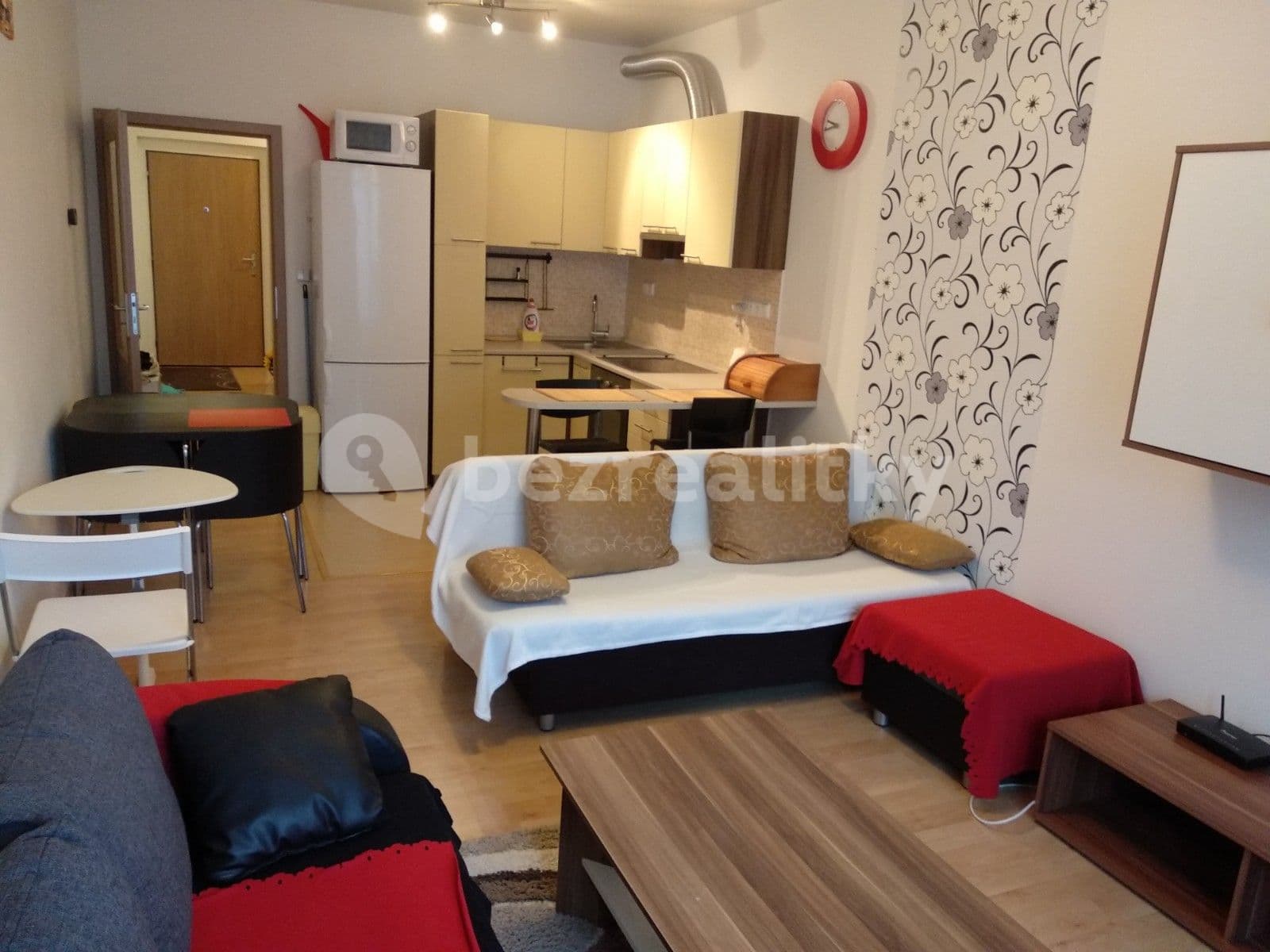 Pronájem bytu 1+kk 35 m², U Dráhy, Ostopovice, Jihomoravský kraj Pronájem bytu 1+kk 35 m², U Dráhy, Ostopovice, Jihomoravský kraj