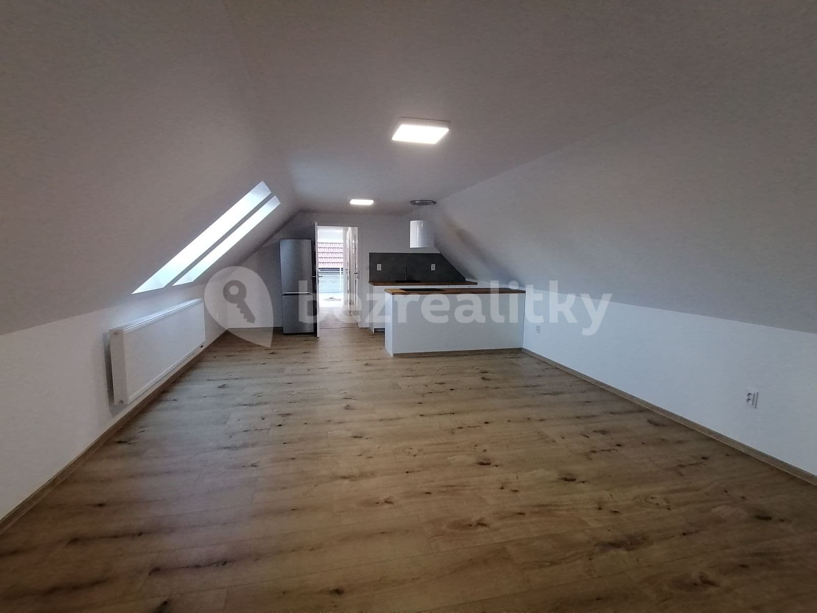 Pronájem bytu 2+kk 77 m², Dobrovická, Brodce, Středočeský kraj Pronájem bytu 2+kk 77 m², Dobrovická, Brodce, Středočeský kraj